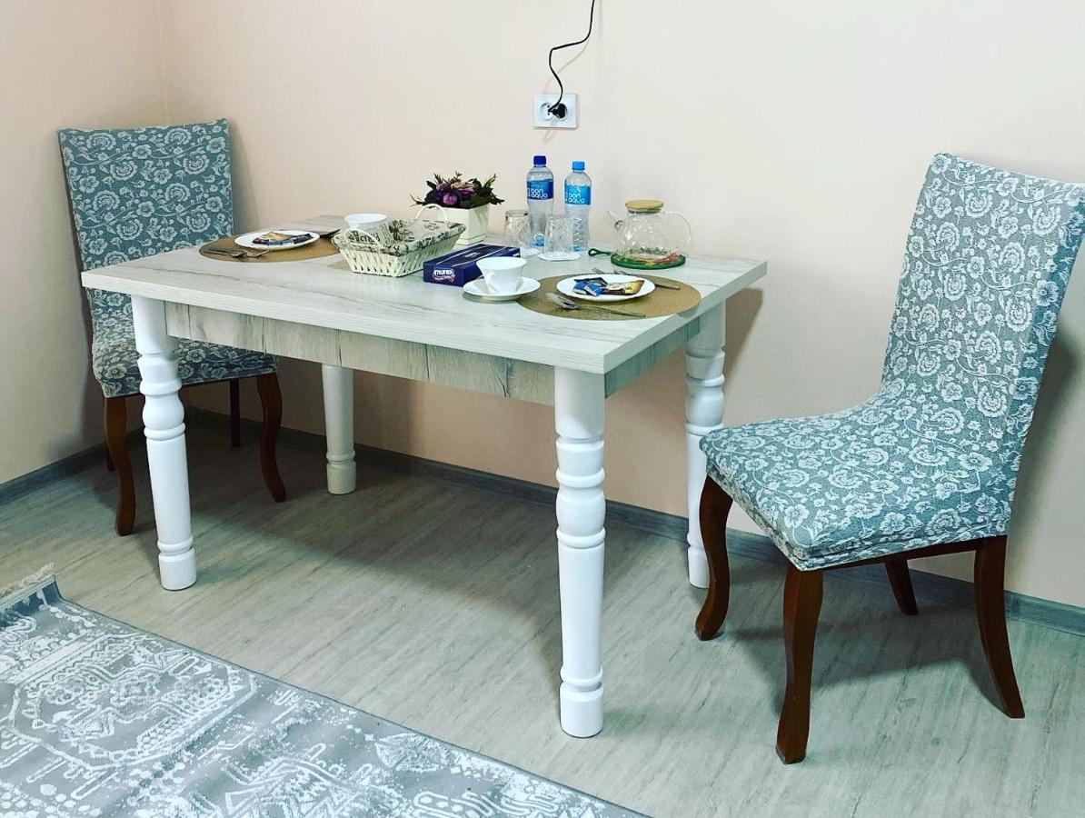 Apart House Turkistan Bagian luar foto
