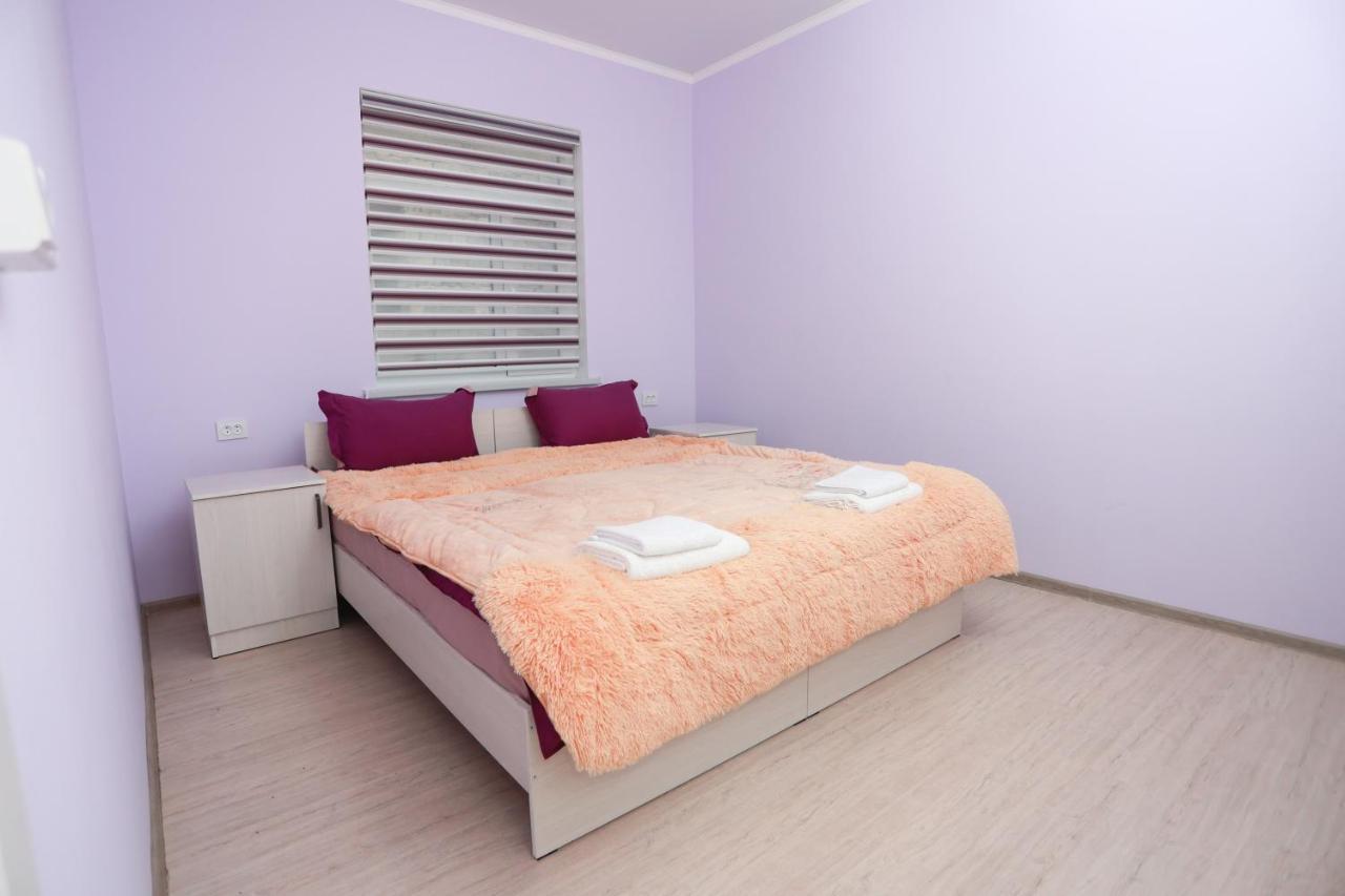 Apart House Turkistan Bagian luar foto